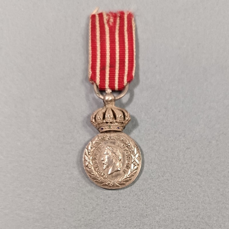 FRANCE REDUCTION DE LA MEDAILLE DE LA CAMPAGNE D'ITALIE DE 1859 NAPOLEON III EMPIRE RARE MODELE A COURONNE